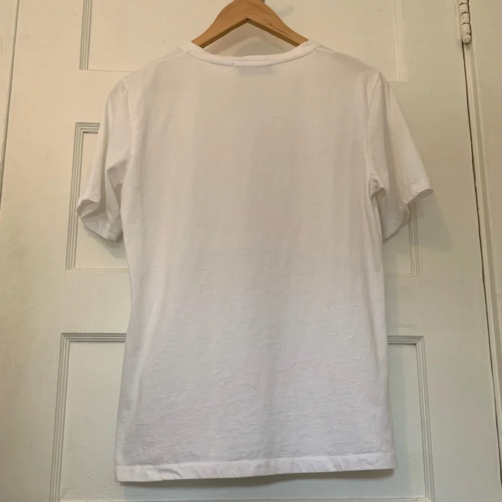 être cécile T Shirt - Picture 3 of 14